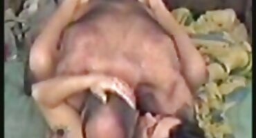 lanhxinhyeu06 live sex Leah Silver với một chiếc trực xxx hay thăng bắt đầu quan hệ tình dục với 2 anh chàng da đen.